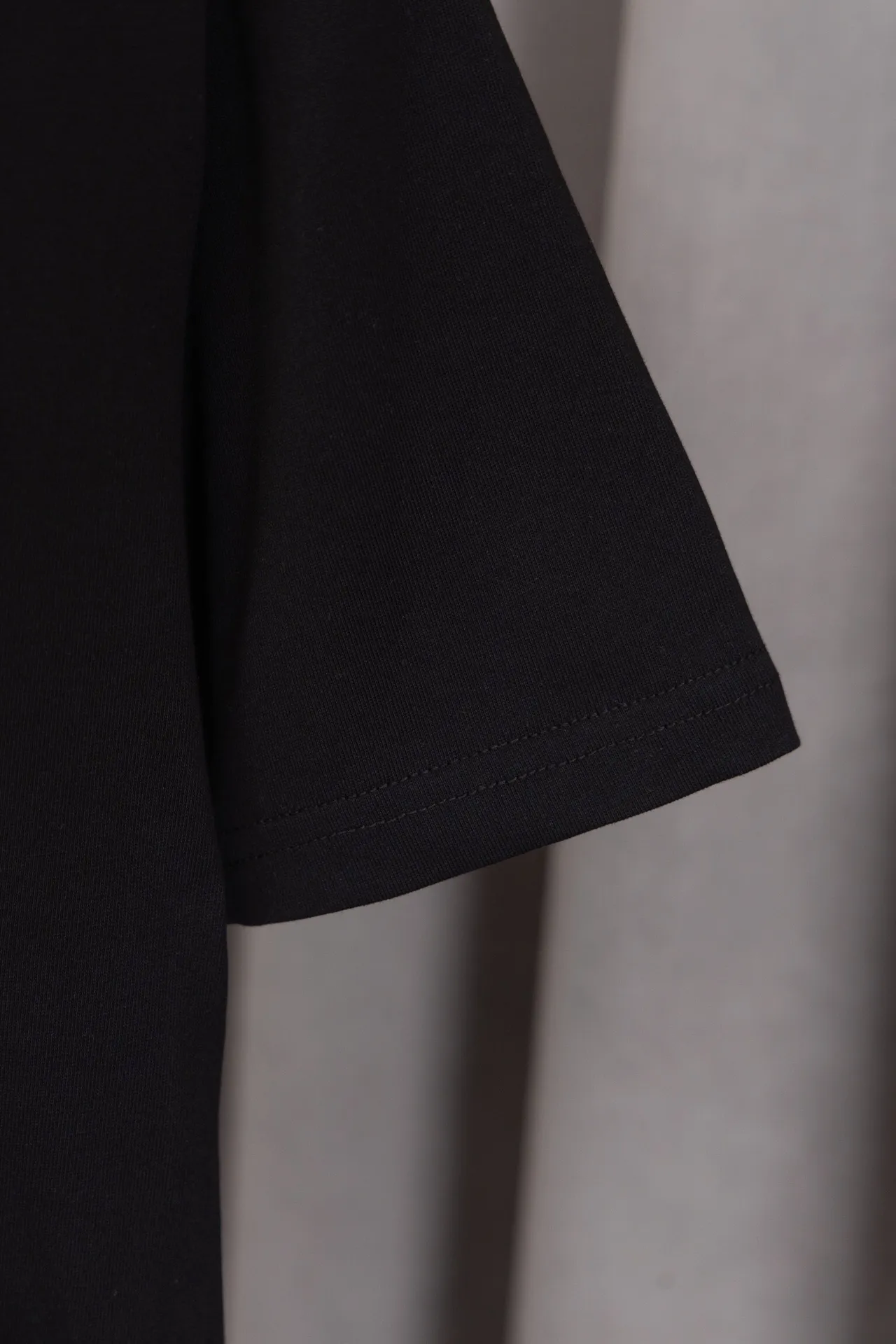 X 026 COACH𦸅Chi 25ss New Arrival T-shirt, presbyopic Series splicing style + left chest pocket design, highly customized. Gram double yarn pure cotton fabric, soft fabric, fashionable Versatile, same style for men and women. Color: Black, Size: S～XXL.